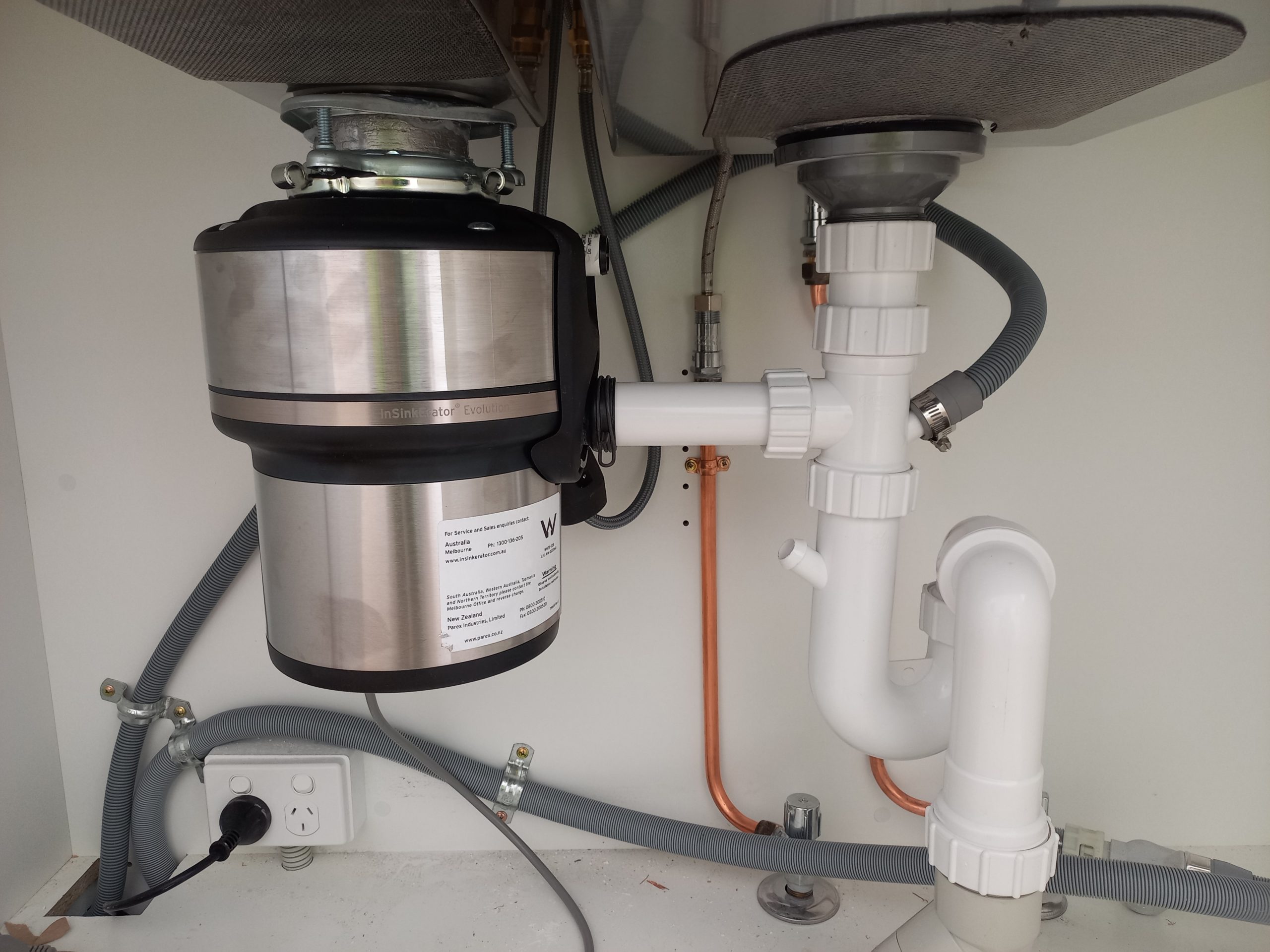 KM Plumbing and Maintenance: Expert plumbing for homes and businesses. We handle repairs, installations, and emergencies quickly and professionally.